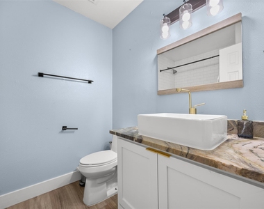 5206 Emerald Forest Dr - Photo Thumbnail 17