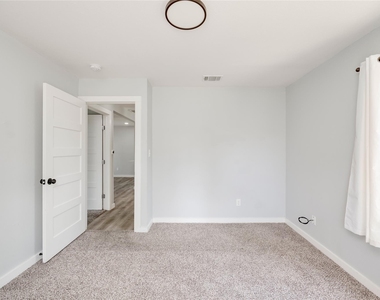 1400 Marcus Pl - Photo Thumbnail 10