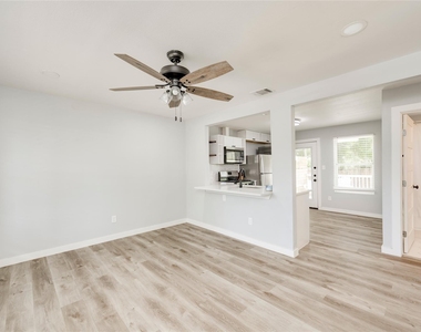 1400 Marcus Pl - Photo Thumbnail 16