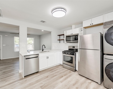 1400 Marcus Pl - Photo Thumbnail 24