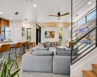 1100 Brass St - Photo Thumbnail 3