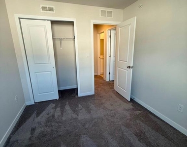 2 Kusy Terrace - Photo Thumbnail 38