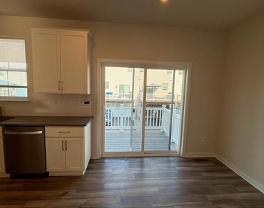 2 Kusy Terrace - Photo Thumbnail 35