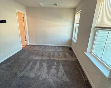 2 Kusy Terrace - Photo Thumbnail 70