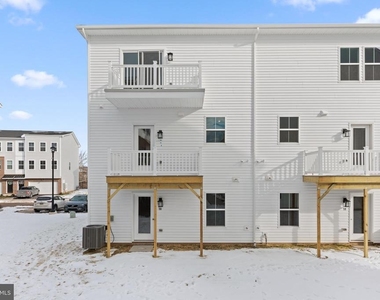 56 Continental Way - Photo Thumbnail 2