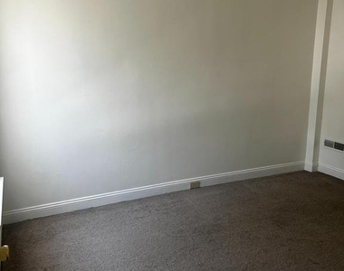 441 Walnut Street - Photo Thumbnail 5