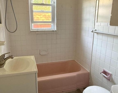 25 S Sylvania Avenue - Photo Thumbnail 6