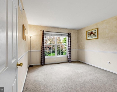 80 Chadwick Circle - Photo Thumbnail 32