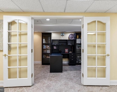 80 Chadwick Circle - Photo Thumbnail 38