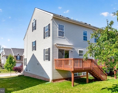 323 Glenn Rose Circle - Photo Thumbnail 26
