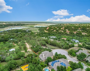 223 Lake Como Dr - Photo Thumbnail 36