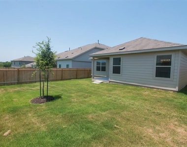 5717 Southerner Way - Photo Thumbnail 16