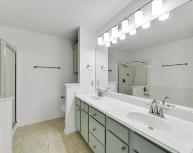 1707 Primrose Ln - Photo Thumbnail 16