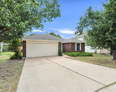 1707 Primrose Ln - Photo Thumbnail 1
