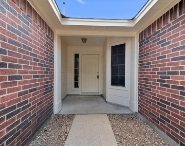 1707 Primrose Ln - Photo Thumbnail 2