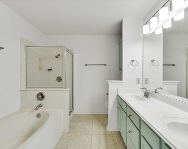 1707 Primrose Ln - Photo Thumbnail 15