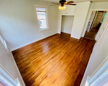 4902 Caswell Ave - Photo Thumbnail 15