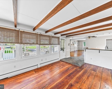 225 Chestnut Street - Photo Thumbnail 15