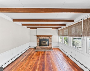 225 Chestnut Street - Photo Thumbnail 10