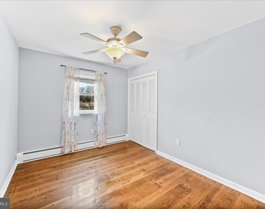 225 Chestnut Street - Photo Thumbnail 24