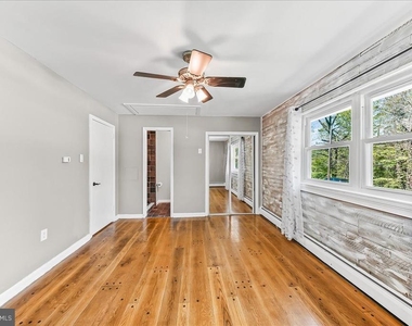 225 Chestnut Street - Photo Thumbnail 21