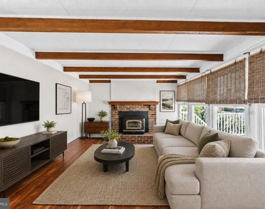 225 Chestnut Street - Photo Thumbnail 2