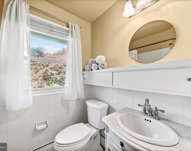 225 Chestnut Street - Photo Thumbnail 26