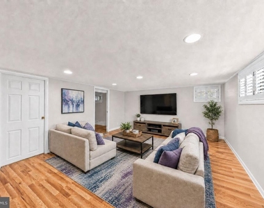 225 Chestnut Street - Photo Thumbnail 30