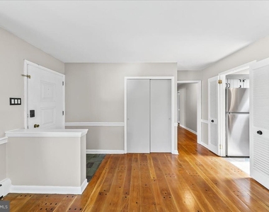 225 Chestnut Street - Photo Thumbnail 11