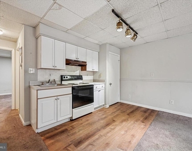 271 N Wycombe Avenue - Photo Thumbnail 5