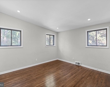 205 Juniper Road - Photo Thumbnail 19
