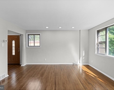 205 Juniper Road - Photo Thumbnail 9