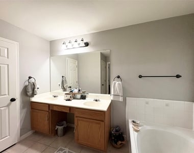 2204 Bakers Way - Photo Thumbnail 18