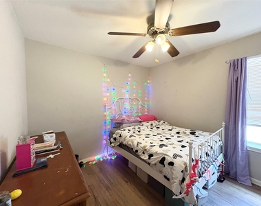 2204 Bakers Way - Photo Thumbnail 15