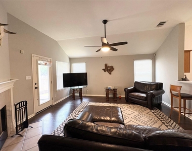 2204 Bakers Way - Photo Thumbnail 7