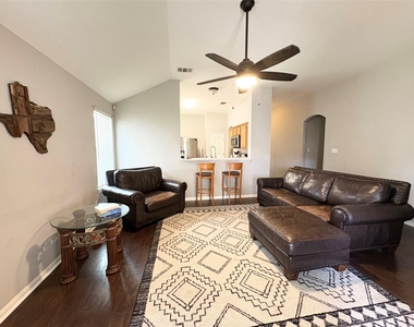 2204 Bakers Way - Photo Thumbnail 9