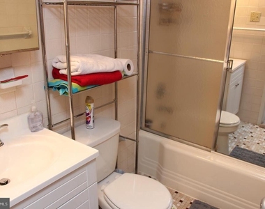 1030 E Lancaster Avenue - Photo Thumbnail 23