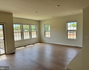 330 Milton Stamp Drive - Photo Thumbnail 5