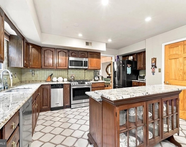 315 Pheasant Hill Drive - Photo Thumbnail 11