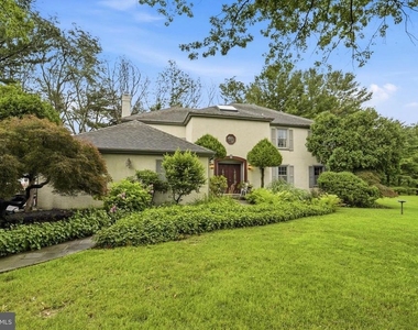 315 Pheasant Hill Drive - Photo Thumbnail 1
