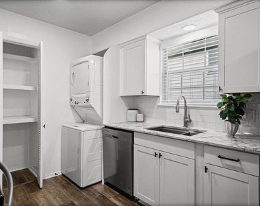 3415 Willowrun Dr - Photo Thumbnail 14