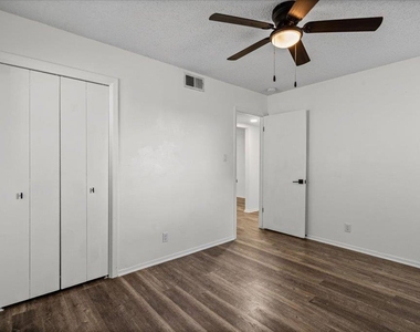 3415 Willowrun Dr - Photo Thumbnail 22