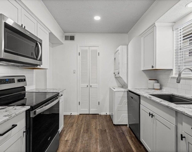 3415 Willowrun Dr - Photo Thumbnail 13