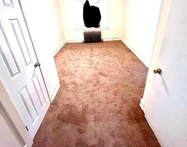27 Sunshine Road - Photo Thumbnail 2