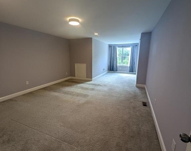 81 Skylar Circle - Photo Thumbnail 9
