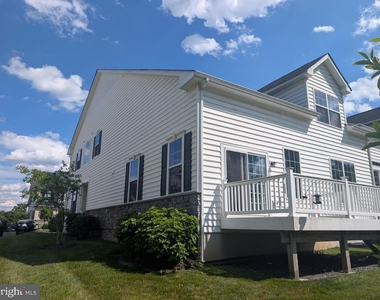 81 Skylar Circle - Photo Thumbnail 16