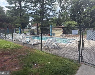326 Saybrook Lane - Photo Thumbnail 1
