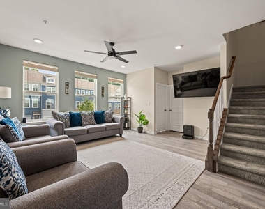 337 Dawson Place - Photo Thumbnail 17