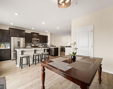 337 Dawson Place - Photo Thumbnail 14
