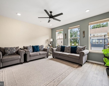337 Dawson Place - Photo Thumbnail 18
